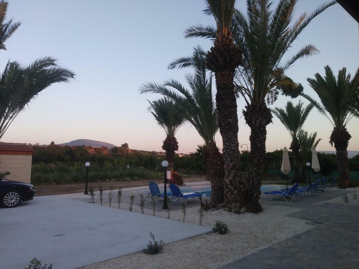 Argaka Palm Tree Apts Eksteriør billede